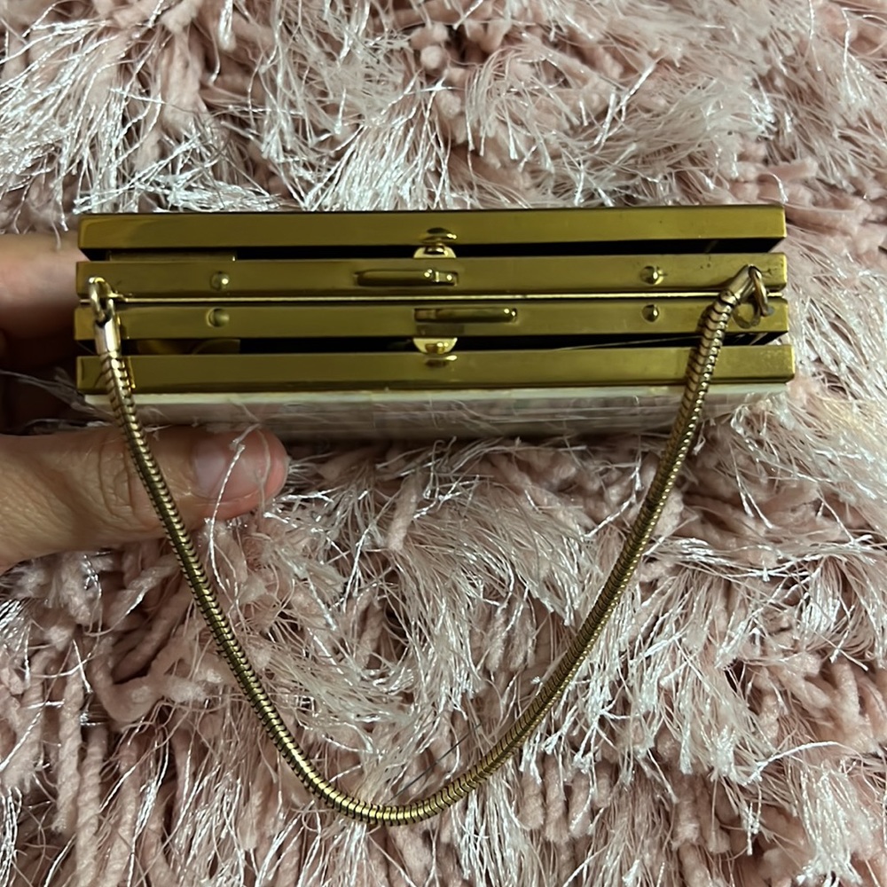 VINTAGE MOTHER OF PEARL COMPACT CASE. - Picture 8 of 8